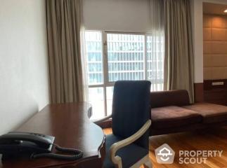 3-BR Condo at Royal Residence Park near BTS Phloen Chit