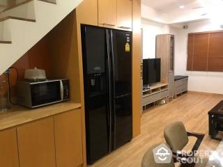 3-BR Townhouse near BTS Ekkamai