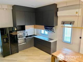 3-BR House at 3-Storey Townhome near BTS Phra Khanong