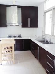 3 bedroom house for rent near Victory Monument