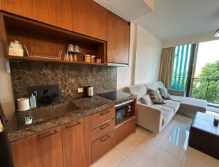 Siamese 39  Modern 2 Bedroom Condo in Phrom Phong