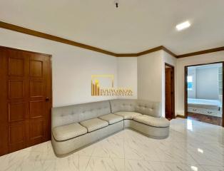 Fifty Fifth Tower  3 Bedroom Condo For Rent Near BTS Thonglor