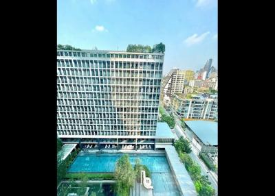 Noble Ploenchit  1 Bedroom Luxury Property For Sale