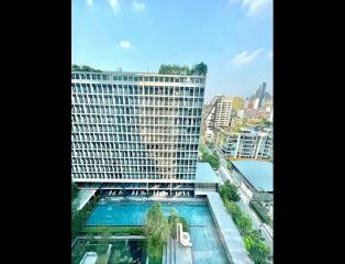 Noble Ploenchit  1 Bedroom Luxury Property For Sale