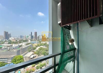 Nusasiri Grand Condo  Spacious 1 Bedroom Ekkamai Property Near BTS