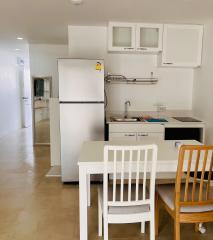 Modern kitchen with dining area