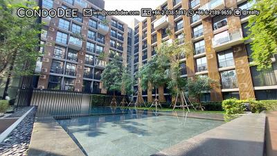 Garden Pool Access Condo BTS Ekkamai Sale