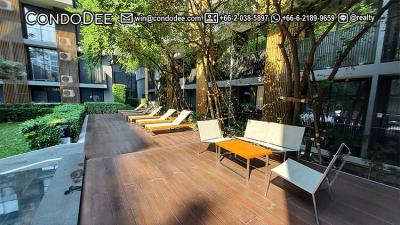 Garden Pool Access Condo BTS Ekkamai Sale