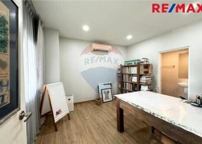 190 Sqm., 4 Beds Townhouse listed for ฿ 6,990,000.