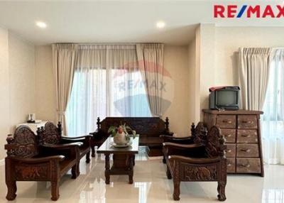 190 Sqm., 4 Beds Townhouse listed for ฿ 6,990,000.