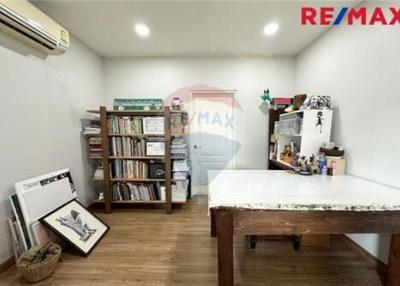 190 Sqm., 4 Beds Townhouse listed for ฿ 6,990,000.