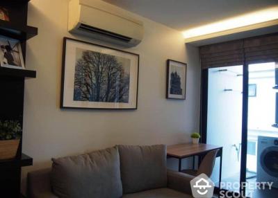 1-BR Condo at Socio Ruamrudee near BTS Nana