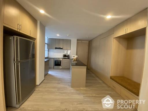 2-BR Apt. near MRT Sukhumvit