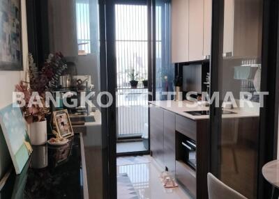 Condo at THE LINE Phahol-Pradipat for sale