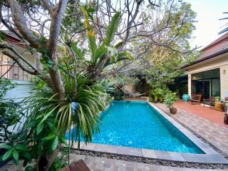 Pool villa in Baan Anda for SALE