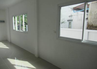 💝 2-story renovated house, Liap Khlong Song Road, Lanceo Project 🏠