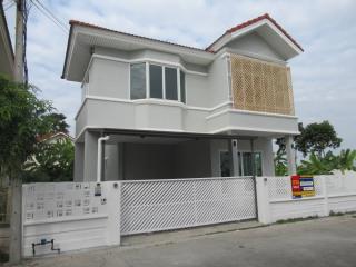 💝 2-story renovated house, Chiang Mai-Hot Road. The Urbana 2 Project 🏠