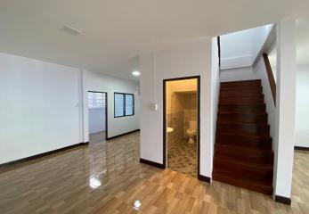 💝 Renovated 2-story townhouse, Sukhumvit Road (Highway 3), Ploenjai Village 🏠