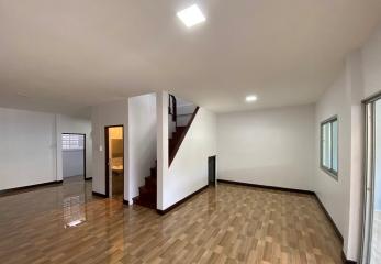 💝 Renovated 2-story townhouse, Sukhumvit Road (Highway 3), Ploenjai Village 🏠