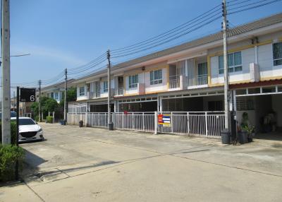 💝 2-story townhouse, Thetsaban Phatthana Road 1, Pruksaphan Village 🏠