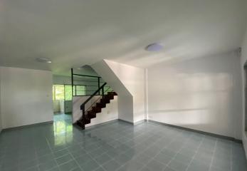 💝 2-story townhouse, renovated, Soi Patthanaprasert 4, Sukhumvit Road (Highway 3)🏠