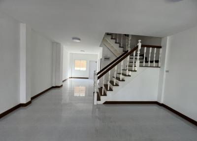 💝 2-story townhouse, renovated, Nai Pathum Thani Road. Pathum Condo Place Village 🏠