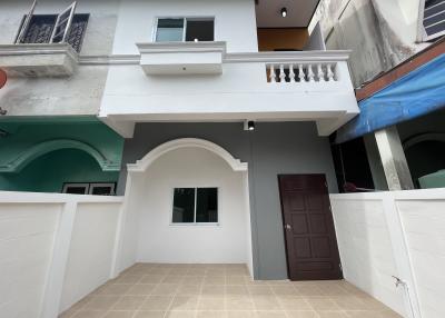 💝 2-story townhouse, renovated, Soi Thawi Watthana Soi 14, Liap Khlong Thawi Watthana Road, Thawi Watthana Village 🏠