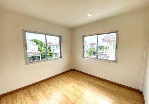 💝 Renovated 2-story house, Luang Phaeng Road, Chonlada Village, Suvarnabhumi 🏠