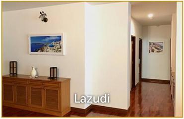 3 Bed 3 Bath 300 SQ.M Aramvej Apartment