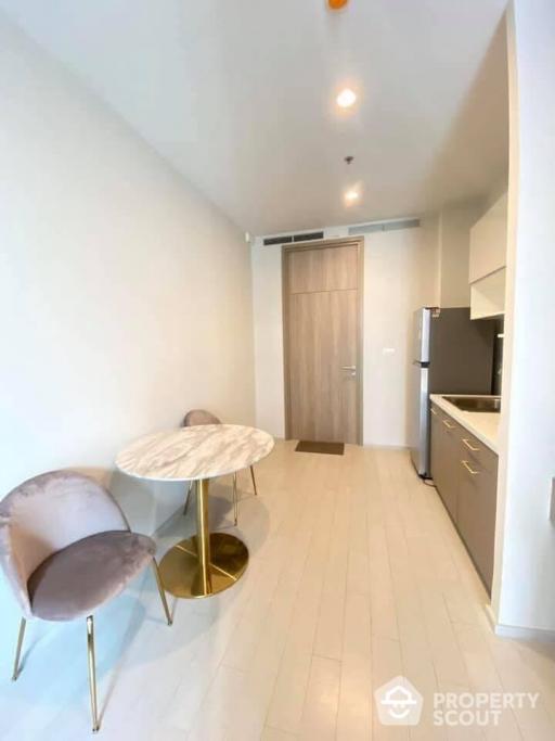 1-BR Condo at Noble Ploenchit near BTS Phloen Chit