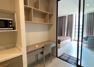 1-BR Condo at Noble Ploenchit near BTS Phloen Chit