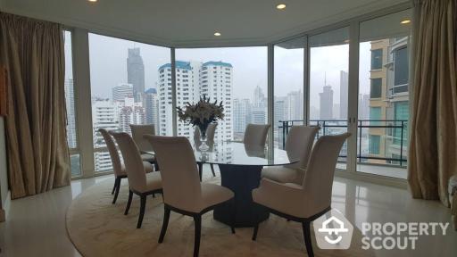 4-BR Condo at Royce Private Residences near MRT Sukhumvit (ID 513858)