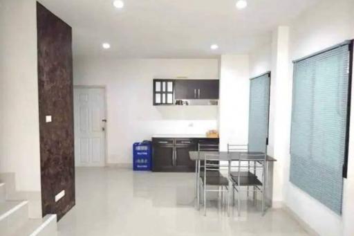 2 Bedrooms 2 Storyhouse for Sale in San phak wan, Hang Dong