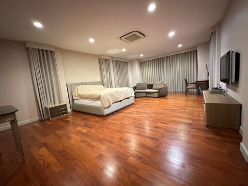 🏠 NEW!!! 🔑 5 Bedroom 3-Storey @ Grand Bangkok Boulevard Ratchada-Ramintra 2 / Sale ฿38,500,000 Rent ฿250,000/mo