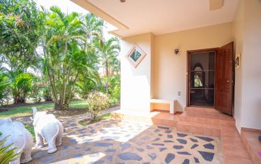 Villa @ Seabreeze Residence