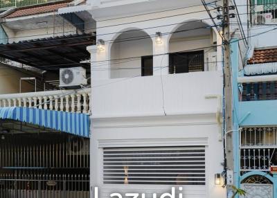 4 Bedrooms 220 SQ.M House in Charoen krung for sale