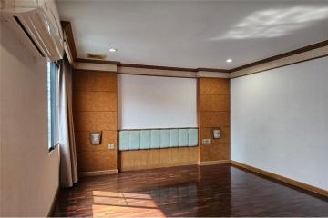 Triplex Condo in Park Pavilion, Aree, Bangkok - 920271016-291