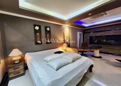 House For sale 4 bedroom 345 m² with land 520 m² in Pattaya Land and House, Pattaya