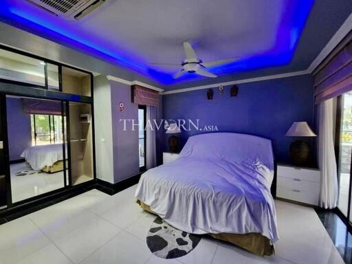 บ้าน ขาย 4 ห้องนอน 345 ตร.ม. ที่ดิน 520 m² ใน  Pattaya Land and House, Pattaya