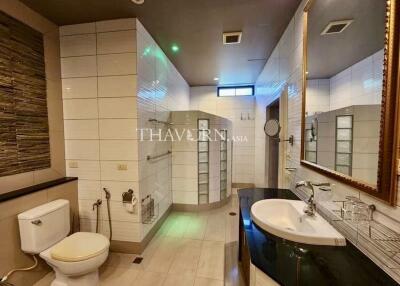 บ้าน ขาย 4 ห้องนอน 345 ตร.ม. ที่ดิน 520 m² ใน  Pattaya Land and House, Pattaya