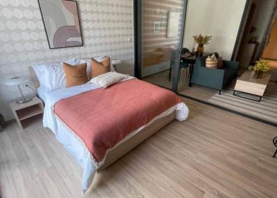 1-BR Condo at Xt Phayathai near BTS Phaya Thai