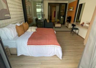 1-BR Condo at Xt Phayathai near BTS Phaya Thai