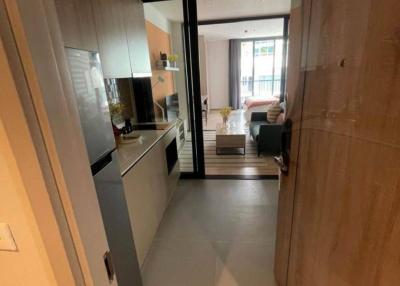 1-BR Condo at Xt Phayathai near BTS Phaya Thai