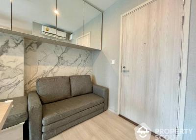 1-BR Condo at Life Asoke near ARL Makkasan