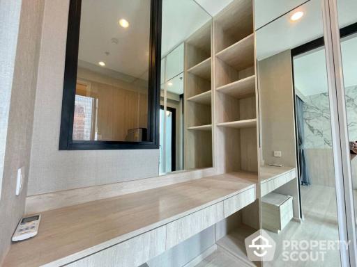 1-BR Condo at Life Asoke near ARL Makkasan