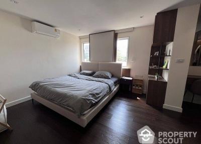 1-BR Condo at Condo One Sathorn near MRT Khlong Toei