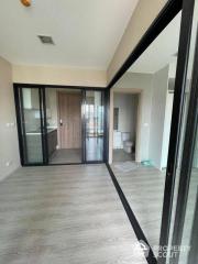 1-BR Condo at Condolette Midst Rama 9 near MRT Phra Ram 9