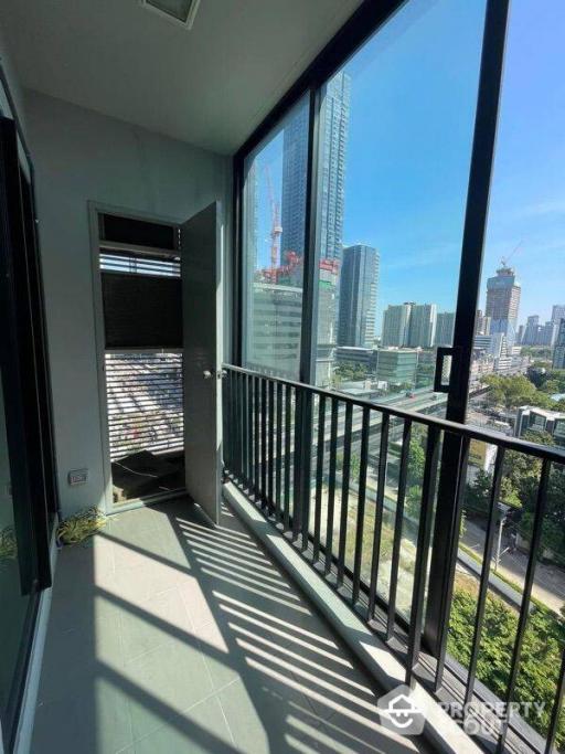 1-BR Condo at Condolette Midst Rama 9 near MRT Phra Ram 9