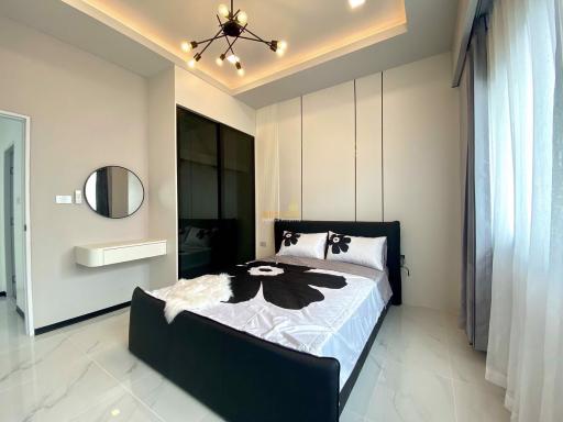 4 Bedrooms Villa / Single House in The Lake Huay Yai H011676