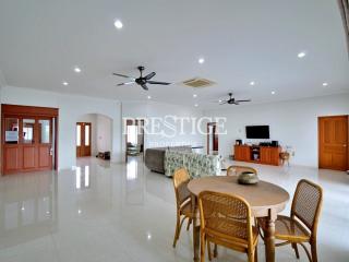 Sweet Home 2 – 4 bed 5 bath in North Pattaya PP10281